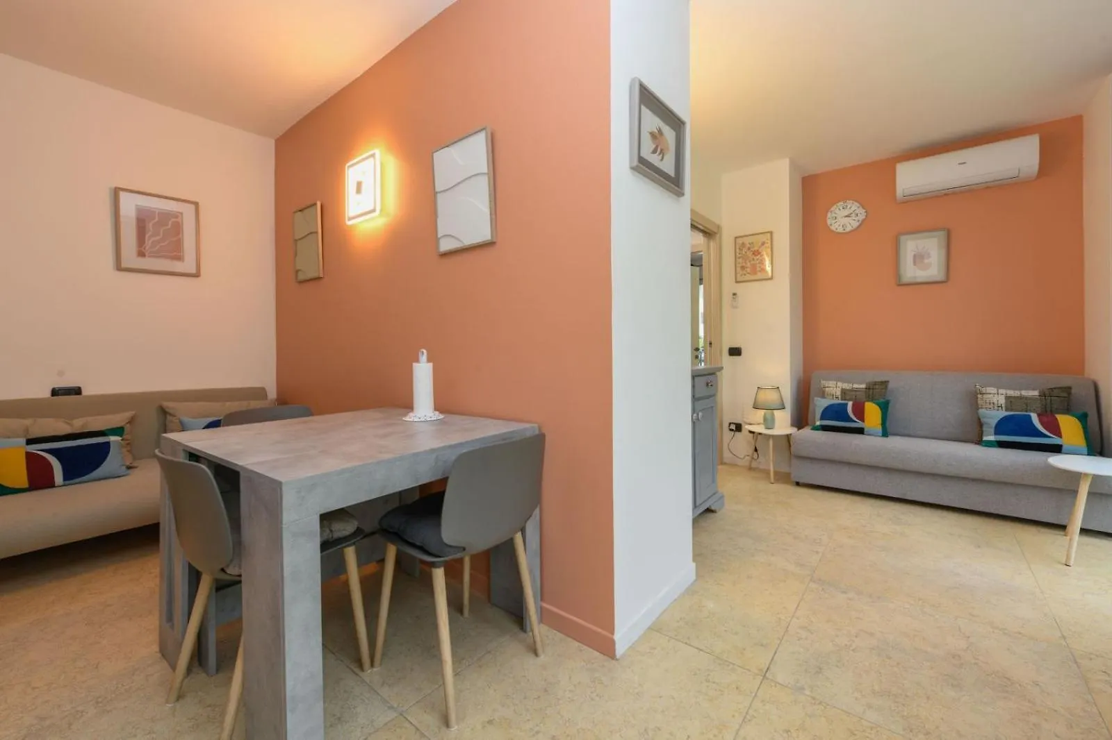 Daire Appartamento Du Lac Desenzano del Garda İtalya